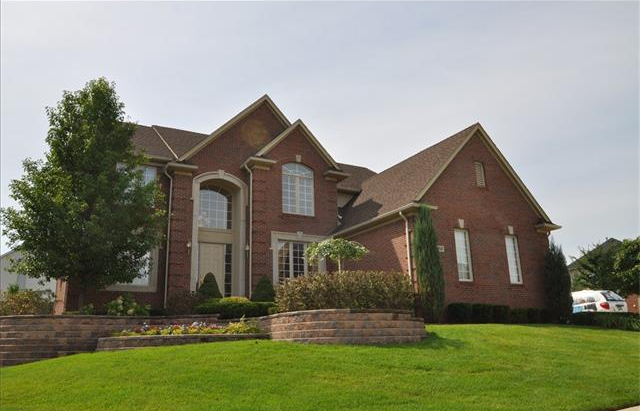 Homes for sale in Stony Pointe North Rochester MI 